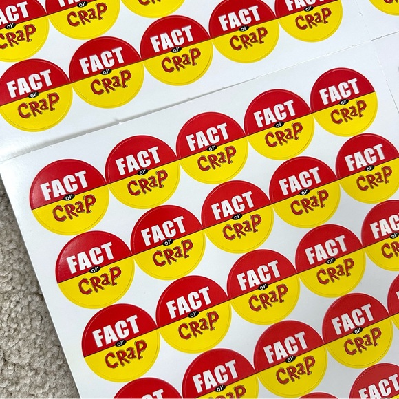 FACT OR CRAP Trivia Game - 2002 Imagination Entertainment -  CONTENTS UNUSED!! - Picture 14 of 15